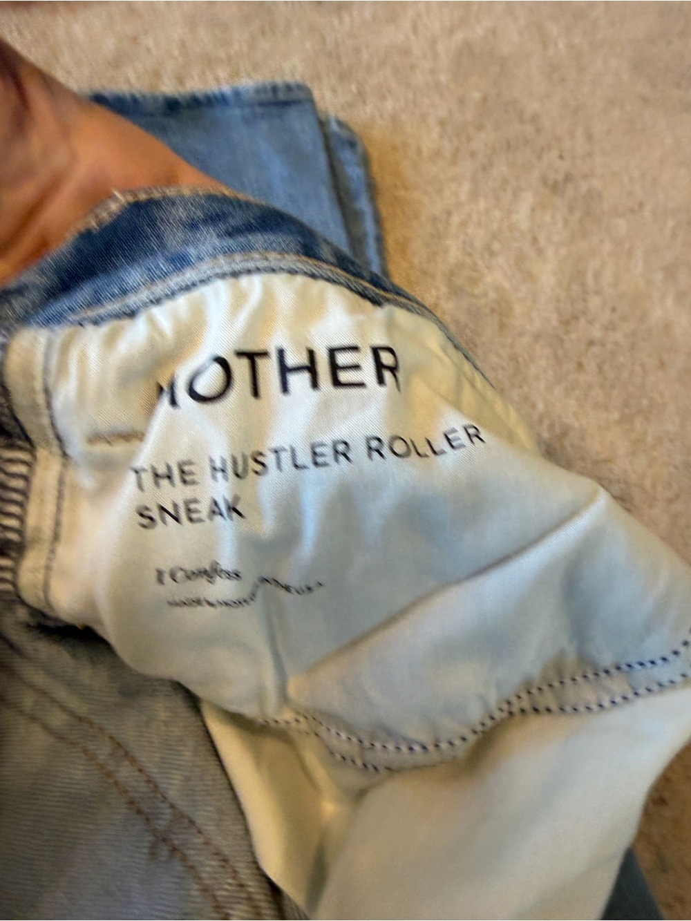 MOTHER Hustle Roller Jeans - size 29 - Picture 4 of 5